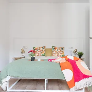 https://apt-moderno-apartamento-en-el-centro-de-santander.bilbaohotelsspain.com